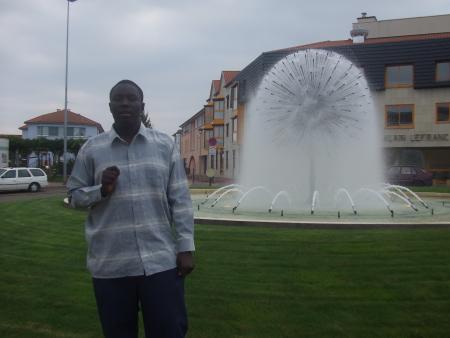devant le jet d eau